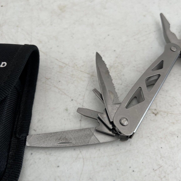 Sheffield 12-IN-1 MULTI TOOL - Pliers, Screwdriver, Knife & More - Picture 4 of 11